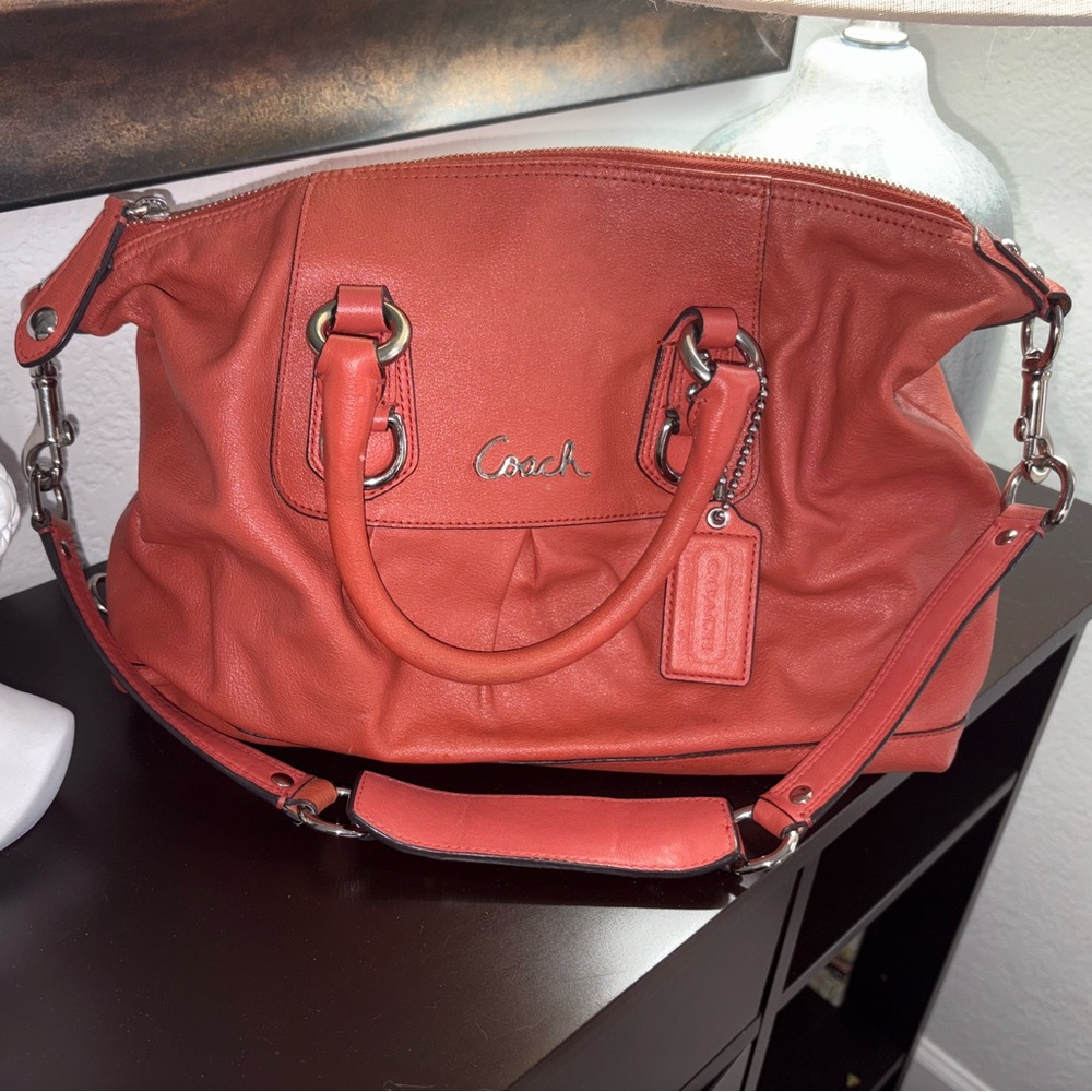 VINTAGE COACH ASHLEY PURSE